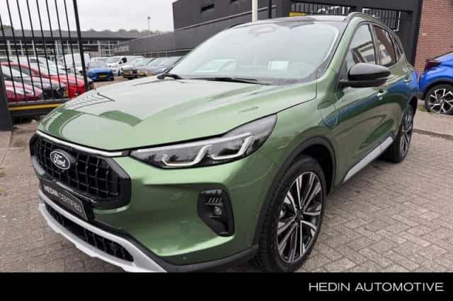 Ford Kuga (2024) thumbnail 1