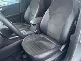 Ford Kuga (2023) thumbnail 12