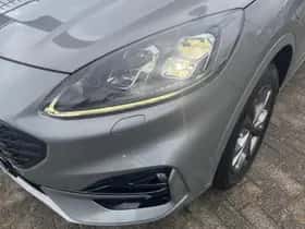 Ford Kuga (2023) thumbnail 10