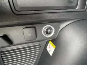 Ford Kuga (2025) thumbnail 25