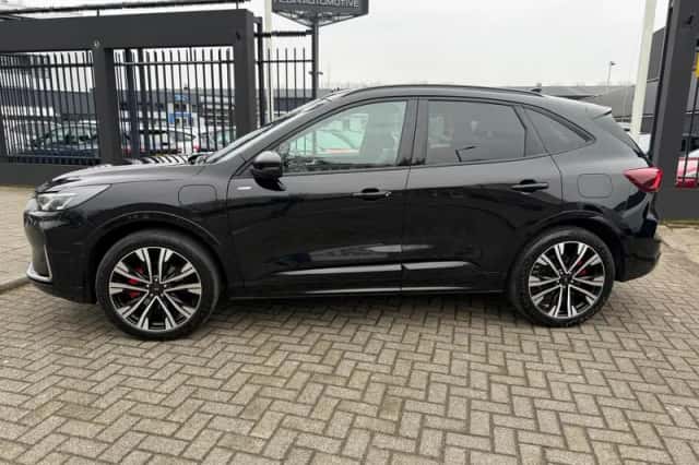 Ford Kuga (2025) thumbnail 3