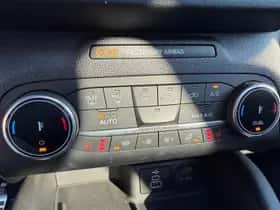 Ford Kuga (2024) thumbnail 23