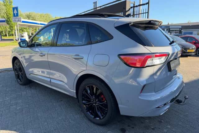 Ford Kuga (2024) thumbnail 5