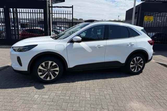 Ford Kuga (2025) thumbnail 2