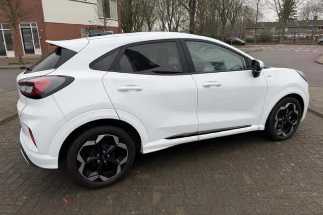 Ford Puma (2024) thumbnail 4