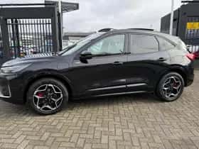 Ford Kuga (2024) thumbnail 2