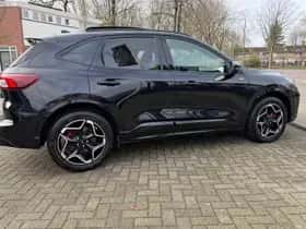 Ford Kuga (2024) thumbnail 4
