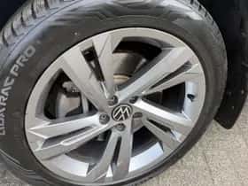 Volkswagen Tiguan (2021) thumbnail 12
