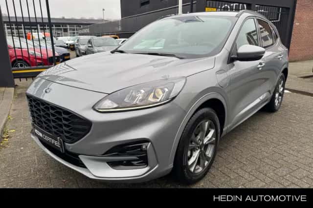 Ford Kuga (2023) thumbnail 1