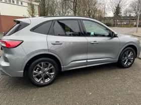 Ford Kuga (2023) thumbnail 6