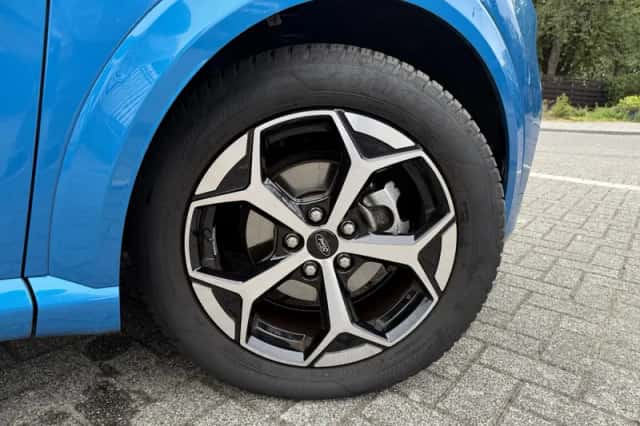 Ford Puma (2025) thumbnail 3