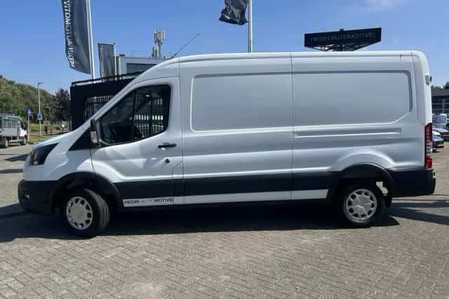 Ford E-Transit (2024) thumbnail 2