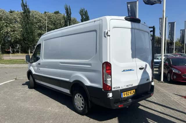 Ford E-Transit (2024) thumbnail 3