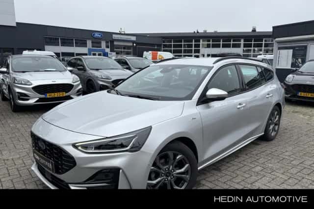 Ford Focus (2023) thumbnail 1