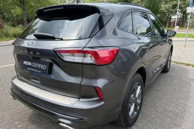 Ford Kuga (2023) thumbnail 4