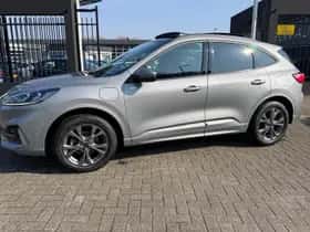 Ford Kuga (2024) thumbnail 2