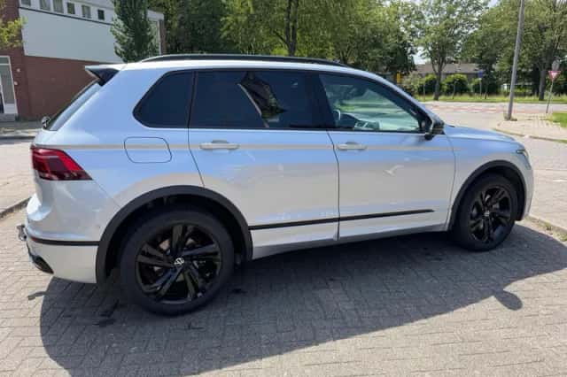 Volkswagen Tiguan (2023) thumbnail 4
