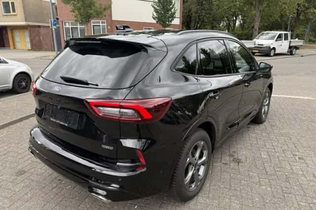 Ford Kuga (2025) thumbnail 4