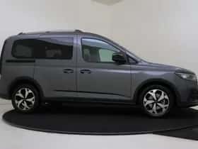 Ford Tourneo Connect (2023) thumbnail 6