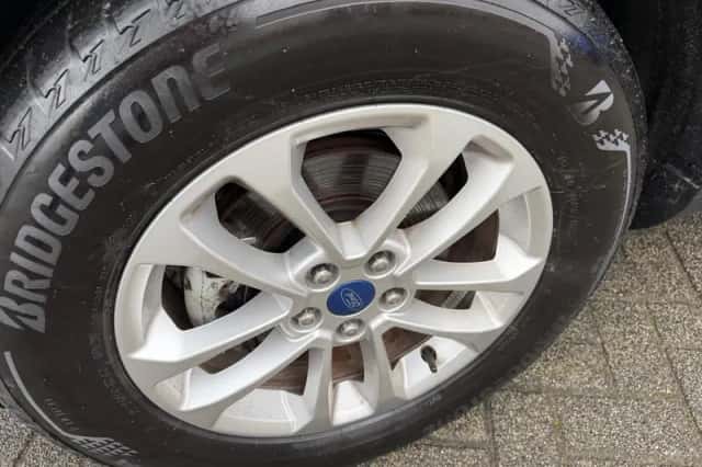 Ford Kuga (2022) thumbnail 6