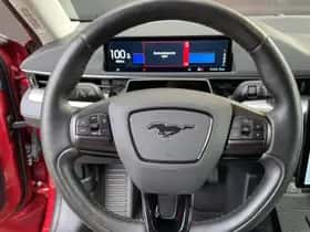 Ford Mustang Mach-E (2022) thumbnail 27
