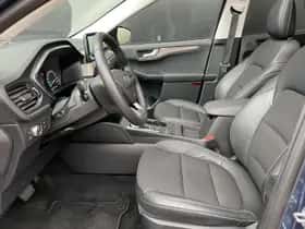 Ford Kuga (2021) thumbnail 17
