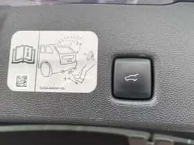 Ford Kuga (2021) thumbnail 23