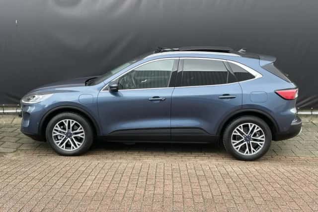 Ford Kuga (2021) thumbnail 6