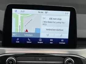 Ford Kuga (2021) thumbnail 9
