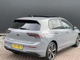Volkswagen Golf (2024) thumbnail 2