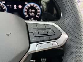 Volkswagen Golf (2024) thumbnail 20