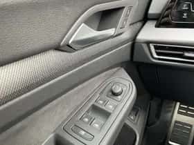 Volkswagen Golf (2024) thumbnail 27