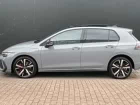 Volkswagen Golf (2024) thumbnail 6