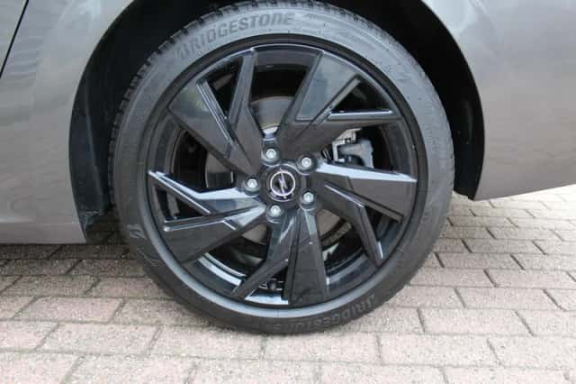 Opel Astra (2024) thumbnail 4