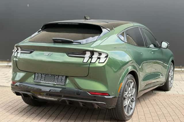 Ford Mustang Mach-E (2025) thumbnail 2