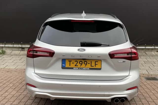 Ford Focus (2023) thumbnail 6