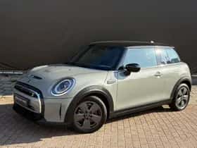 MINI Electric (2022) thumbnail 31