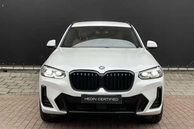 BMW X3 (2022) thumbnail 6