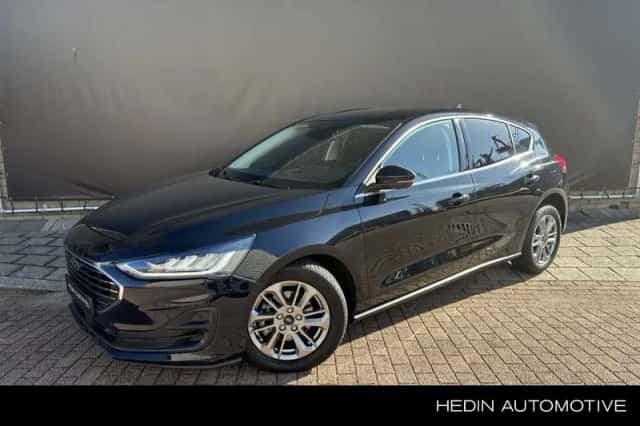 Ford Focus (2023) thumbnail 1