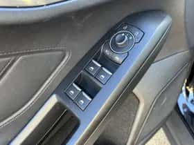Ford Focus (2023) thumbnail 17