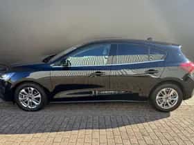 Ford Focus (2023) thumbnail 7