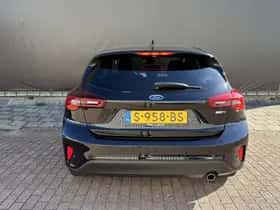 Ford Focus (2023) thumbnail 8