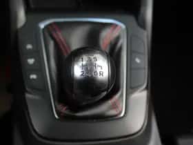 Ford Focus (2022) thumbnail 13
