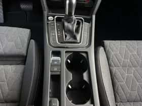 Volkswagen Passat (2023) thumbnail 14