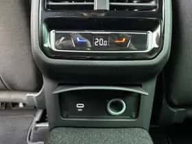 Volkswagen Passat (2023) thumbnail 20