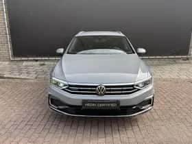 Volkswagen Passat (2023) thumbnail 9
