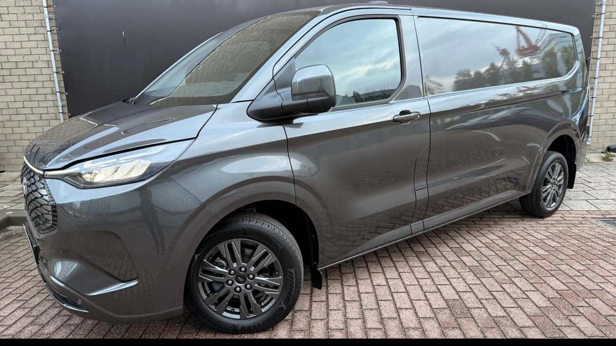 Ford E-Transit Custom (2024) — foto 1