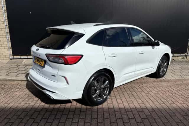 Ford Kuga (2022) thumbnail 5