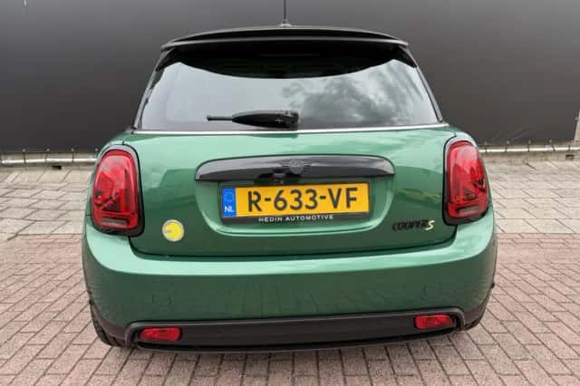 MINI Electric (2021) thumbnail 6
