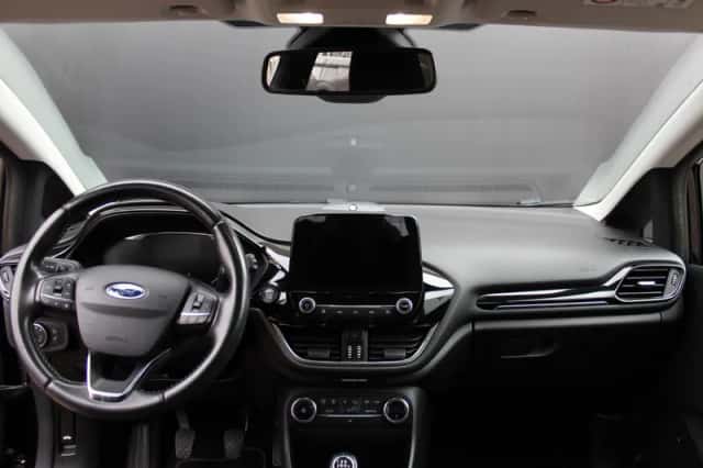 Ford Fiesta (2017) thumbnail 3